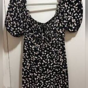 Elodie Black and White Floral Balloon Sleeve Dress Size XL
